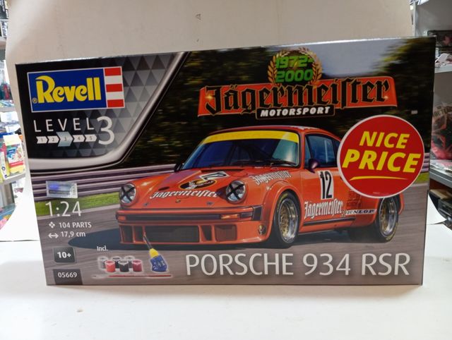Porsche 911 934 RSR maqueta 1,24