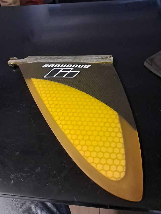 Quilla fibra y carbono