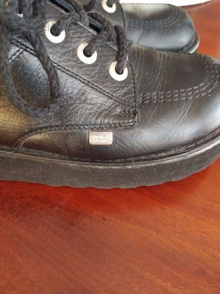 Zapatos Kickers con plataforma talla 41