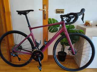 Bicicleta Cannondale de carretera seminueva 