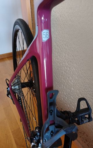 Bicicleta Cannondale de carretera seminueva 
