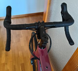 Bicicleta Cannondale de carretera seminueva 