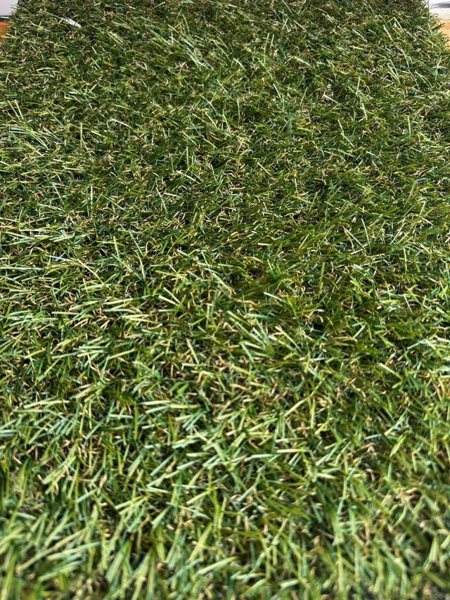 Cesped artificial 2.5 cm modelo GRANATE