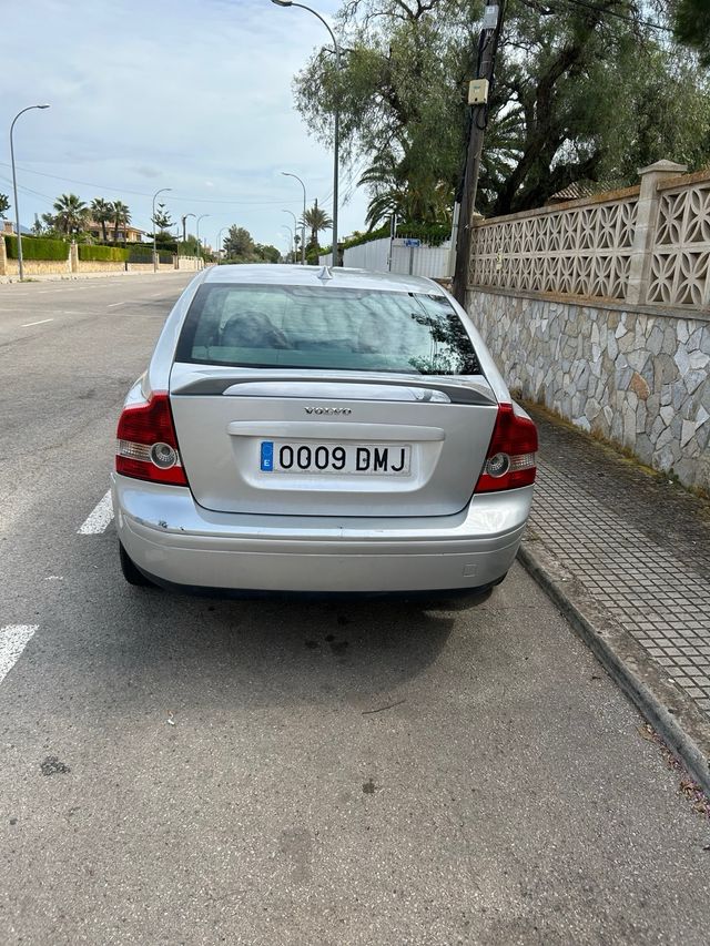 Volvo S40 2004