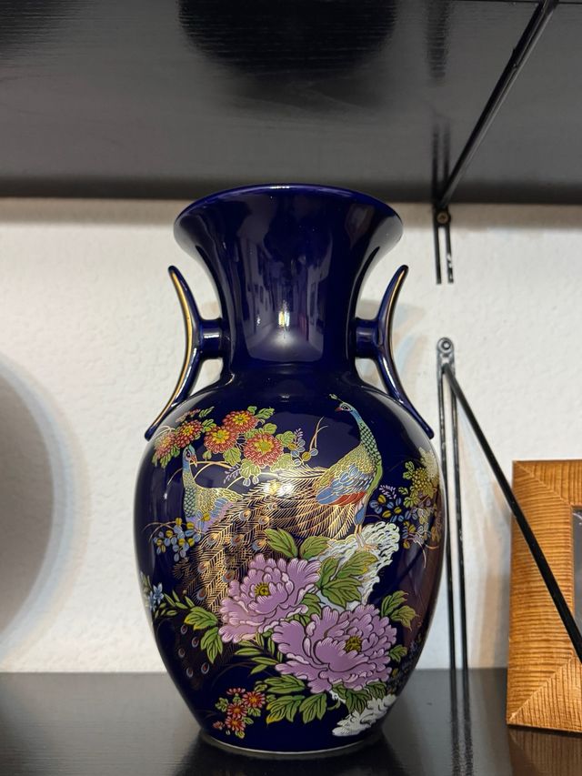 Jarron chino y plato