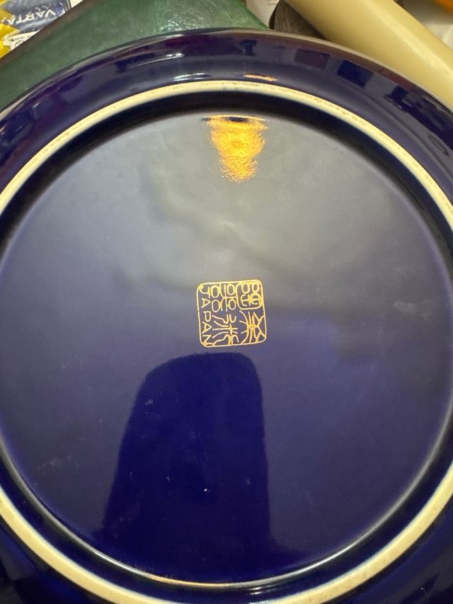 Jarron chino y plato