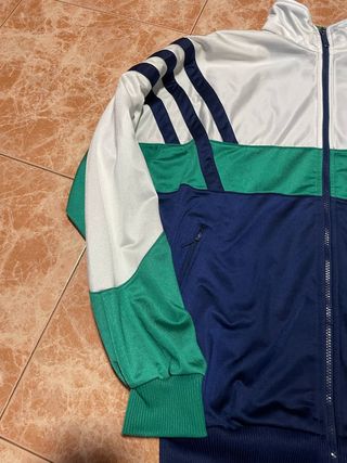 chaqueta deportiva adidas Y2K verde retr