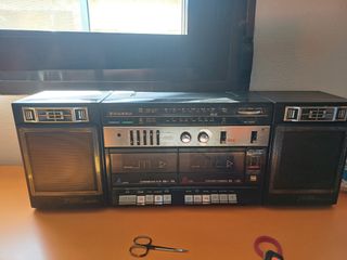 Equipo de música vintage Sanyo 