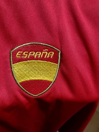 CAMISETA OFICIAL DE ESPAÑA T -M  13 EURO +BUFANDA