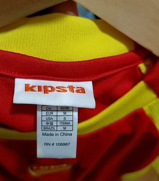 CAMISETA OFICIAL DE ESPAÑA T -M  13 EURO +BUFANDA