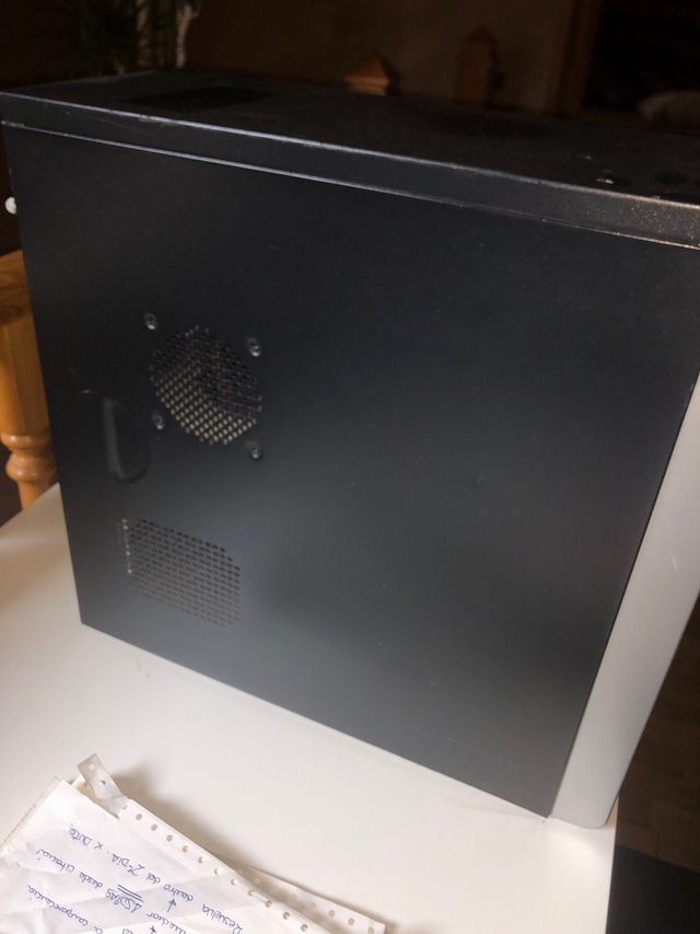 Pc ordenador de torre LG