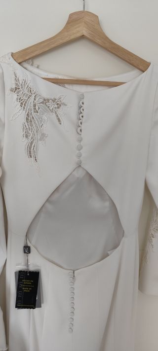 Vestido novia con etiqueta a estrenar