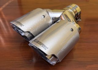 Cola de escape Akrapovic