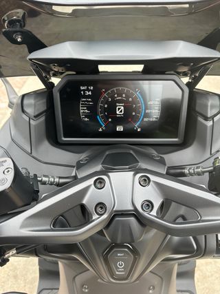 YAMAHA TMAX 560 2024