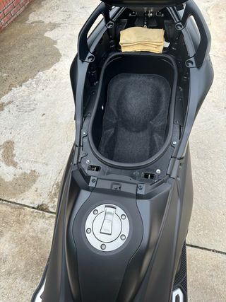 YAMAHA TMAX 560 2024