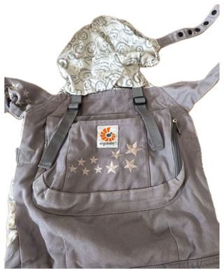 Mochila ergobaby con reductor incluido