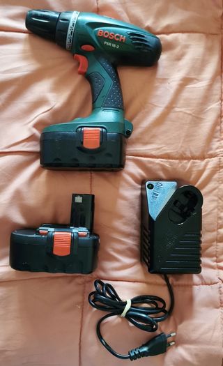 Taladro atornillador bosch 18V