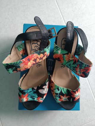 Sandalias de flores