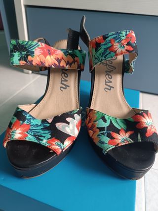 Sandalias de flores