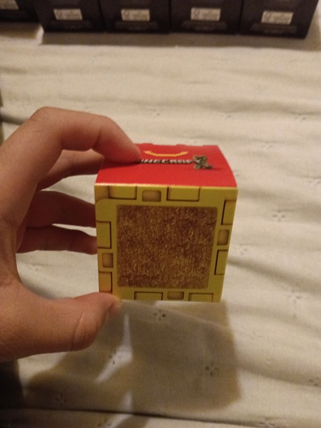 McDonald's x Minecrat bloque paja
