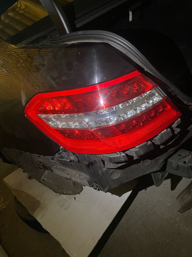 Faro trasero izquierdo mercedes clase e220 2012