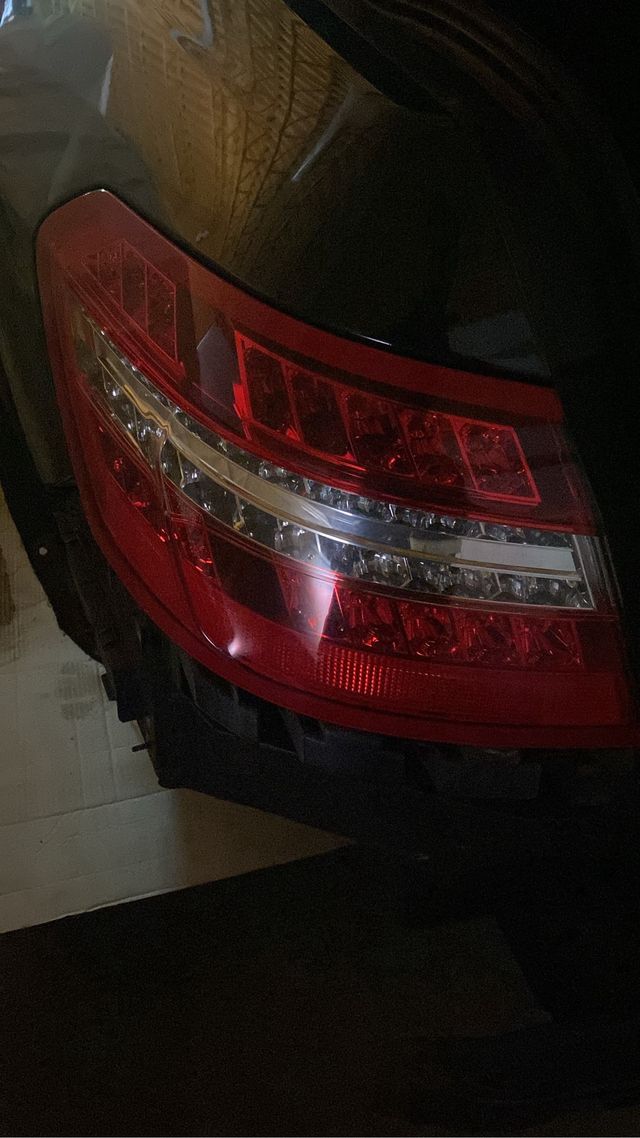 Faro trasero izquierdo mercedes clase e220 2012
