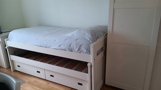 Habitación  juvenil madera lacada