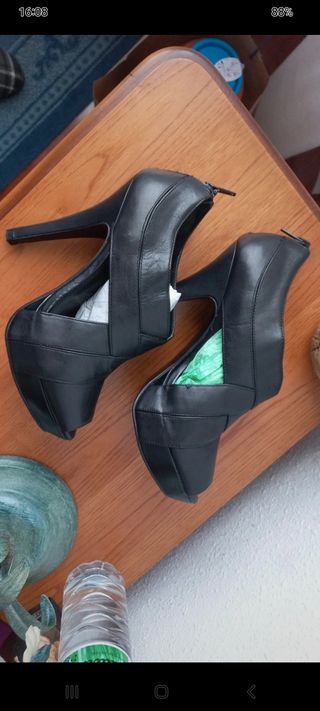 Sandalias abotinadas