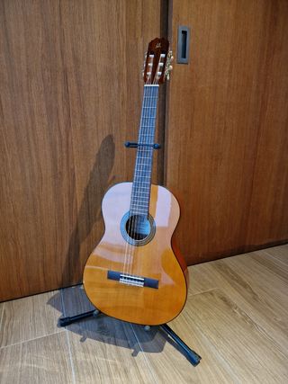 Guitarra Admira Paloma más funda