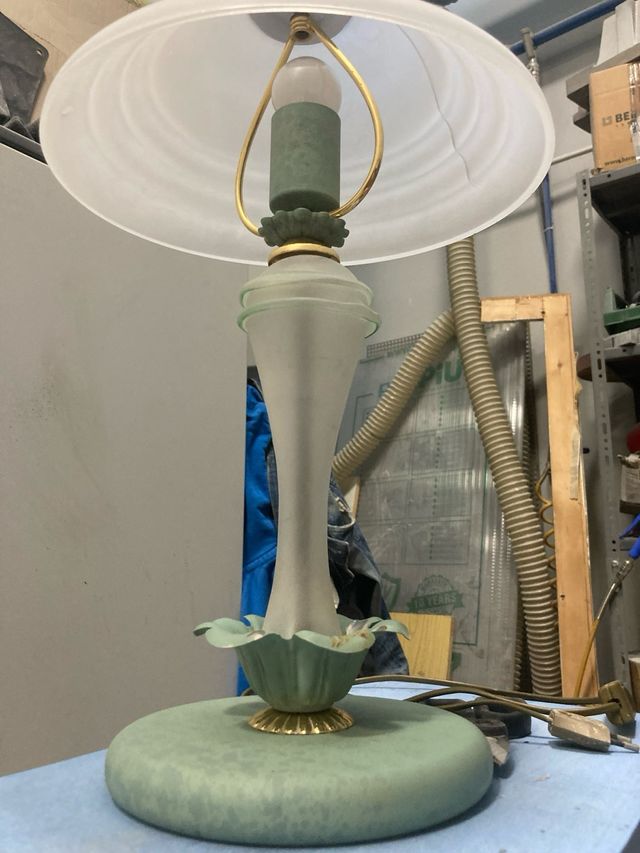 Lampada vintage in vetro art deco