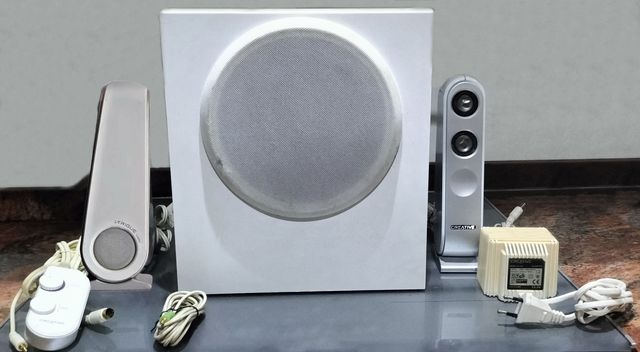 Altavoces 2.1 Creative I-TRIGUE L3450 blanco