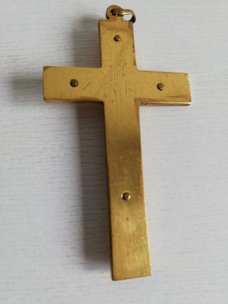 Cruz antigua dorada y nacar