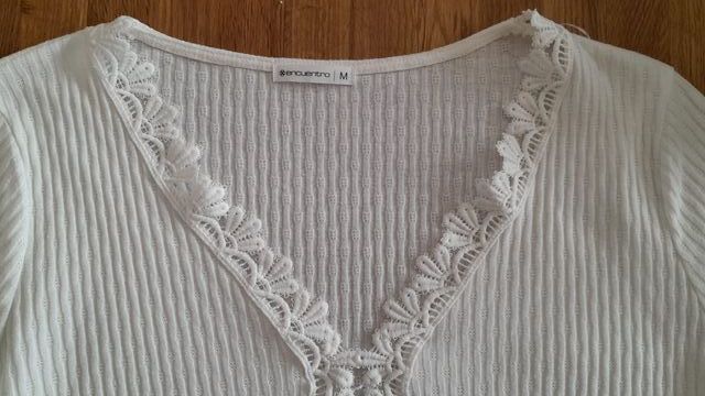 camiseta blanca mujer con mangas largas Encuentro