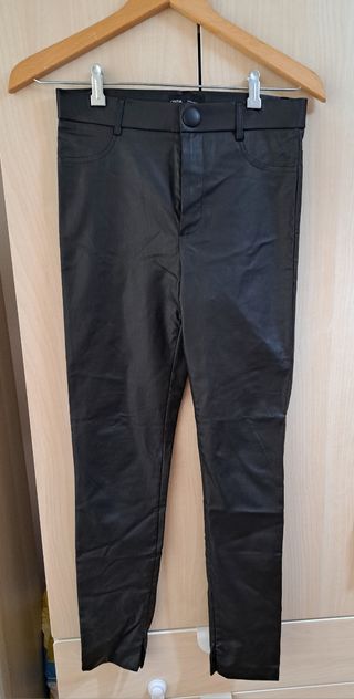 Pantalón negro
