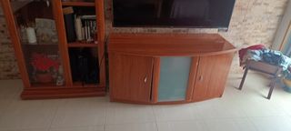 Mueble salón más vitrina 