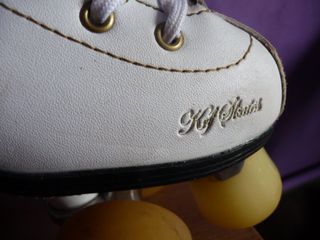 Patines 4 ruedas talla 33