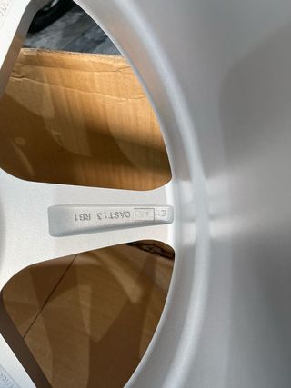 Llanta Cast13 RB1 en 8.5x19" ET45