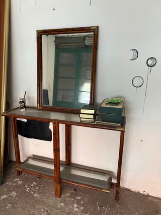 mesilla y espejo recibidor