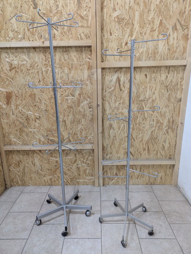 Espositori carrelli nuovi porta collane blister