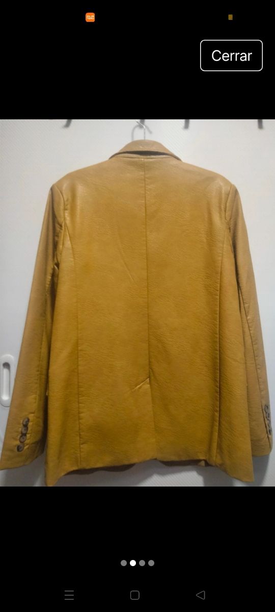 Chaqueta efecto piel Lefties