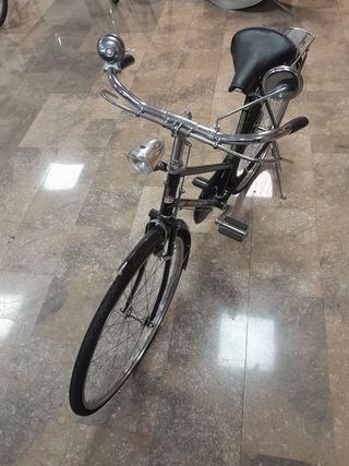 Bicicleta clásica chiná de mujer