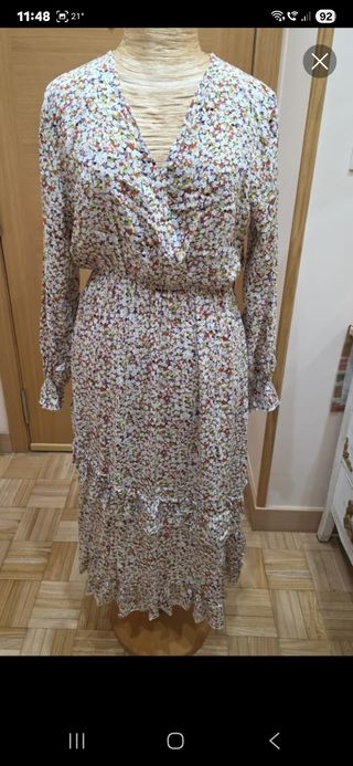 LOTE 4 PIEZAS JERSEY
JERSEY, BLUSA ,NIKE ,VESTIDO 