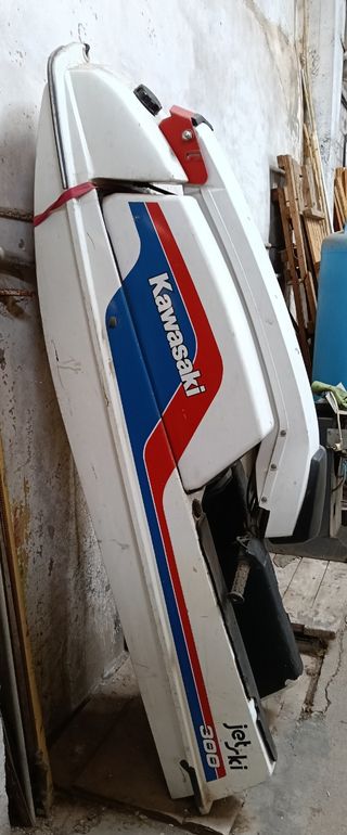 Kawasaki 300 jet ski