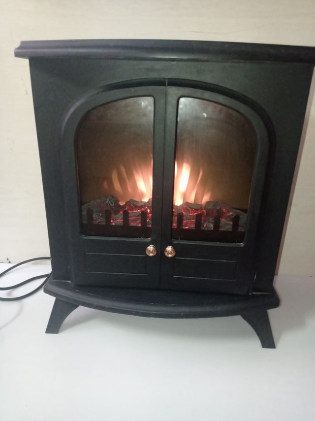 Estufa eléctrica calefatable estilo chimenea