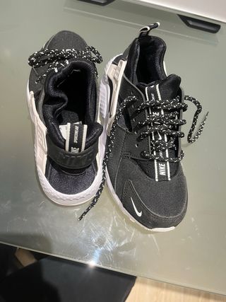 Nike Huarache Run Se