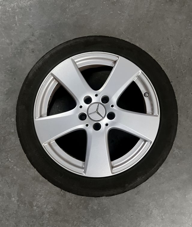 Mercedes Jantes originais 17" / Pneus 225 45 R17