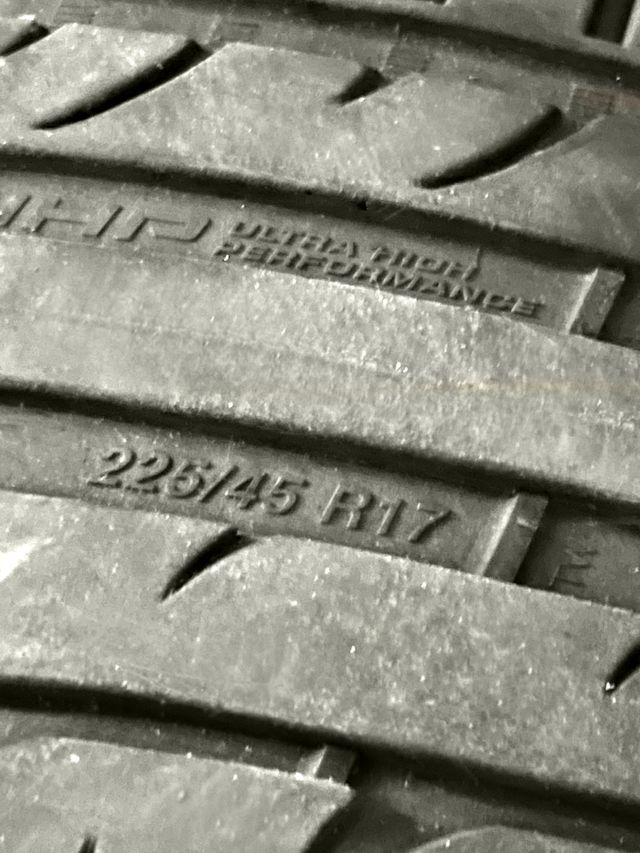 Mercedes Jantes originais 17" / Pneus 225 45 R17