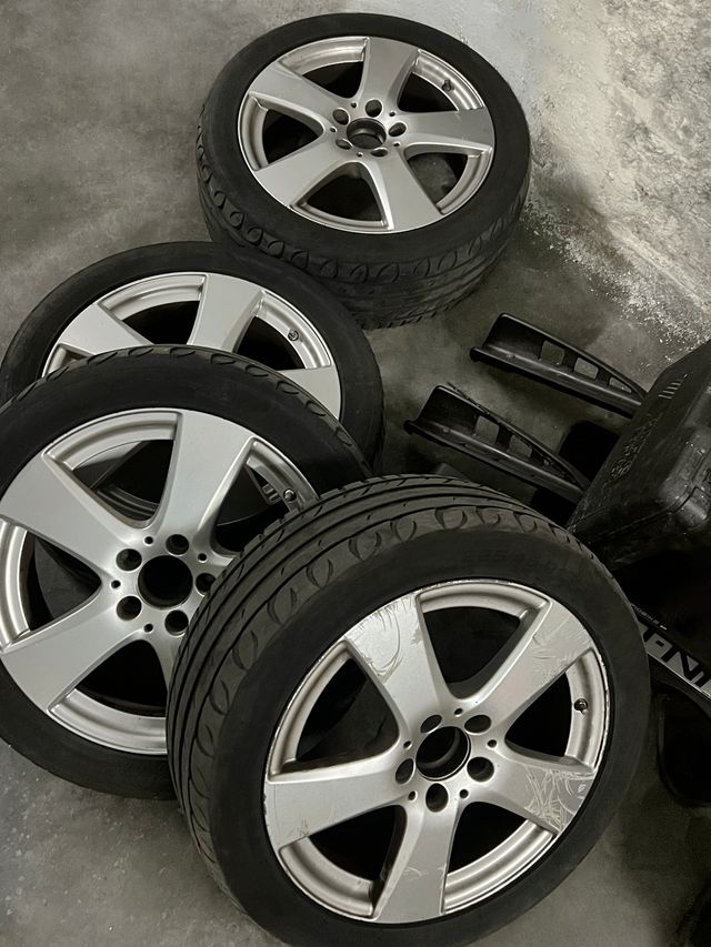 Mercedes Jantes originais 17" / Pneus 225 45 R17