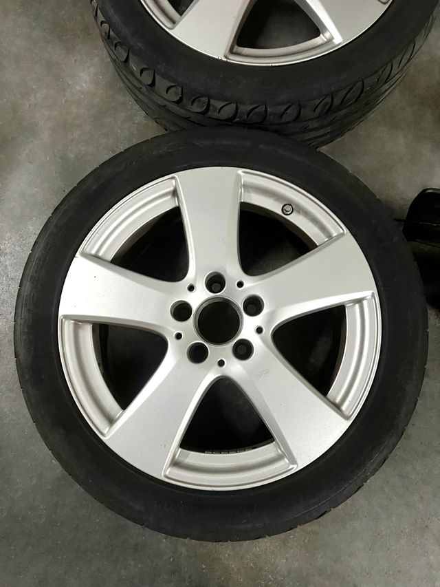 Mercedes Jantes originais 17" / Pneus 225 45 R17