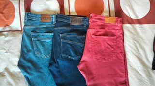 Pantalón Americano Color Rojo Cortefiel
